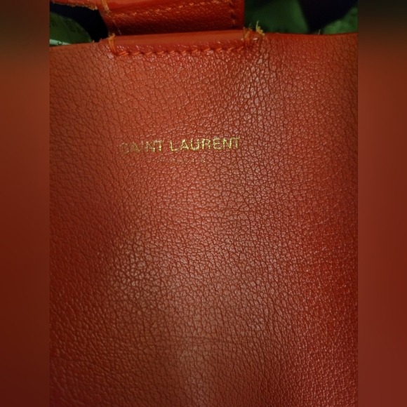 Saint Laurent Large Red Leather Tote with Pouch - Picture 9 of 16